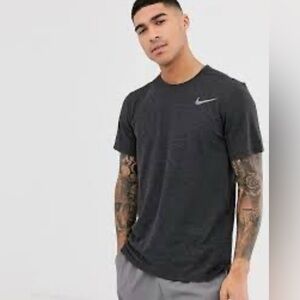 Men’s Nike Dri Fit The Nike Tee Athletic Shirt Gray Size XL